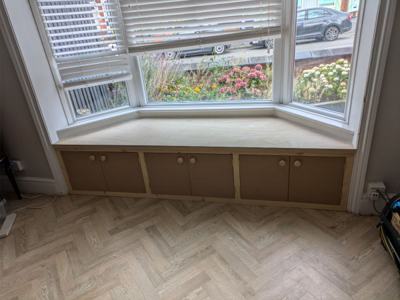 Bench cupboard in hallway