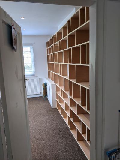 'Oz' shelving unit