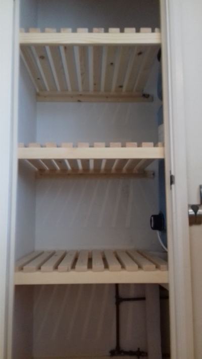 Slatted airing cupboard shelves